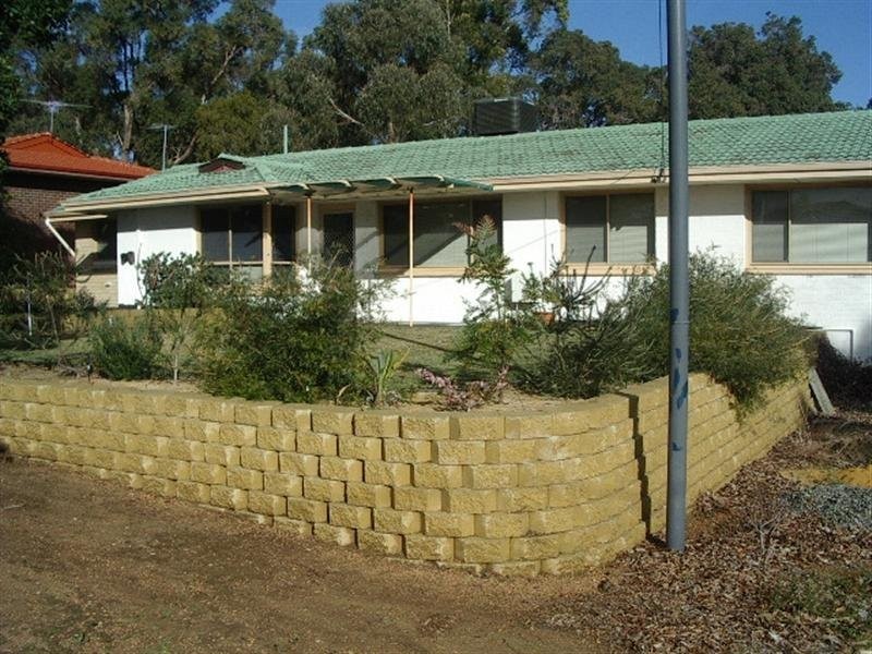 57 Coral Road, Kalamunda WA 6076