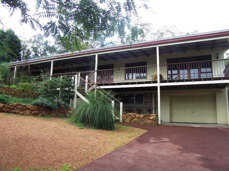 48 Basildon Road, Lesmurdie WA 6076