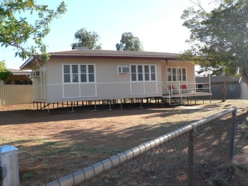 1 Hope Court, Onslow WA 6710