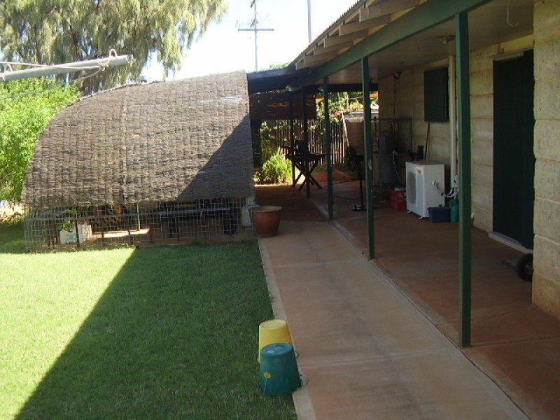 2 Stanbridge Way, Karratha WA 6714