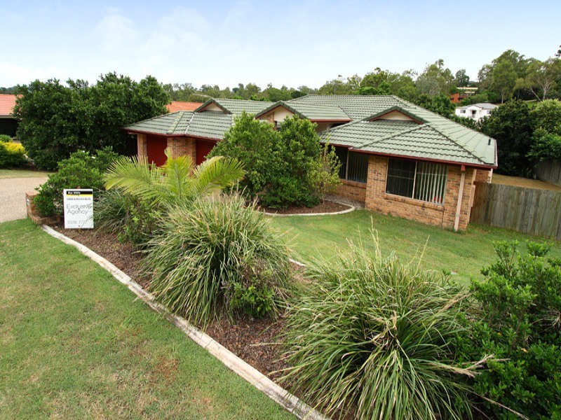 7 Fern Place, Kenmore QLD 4069