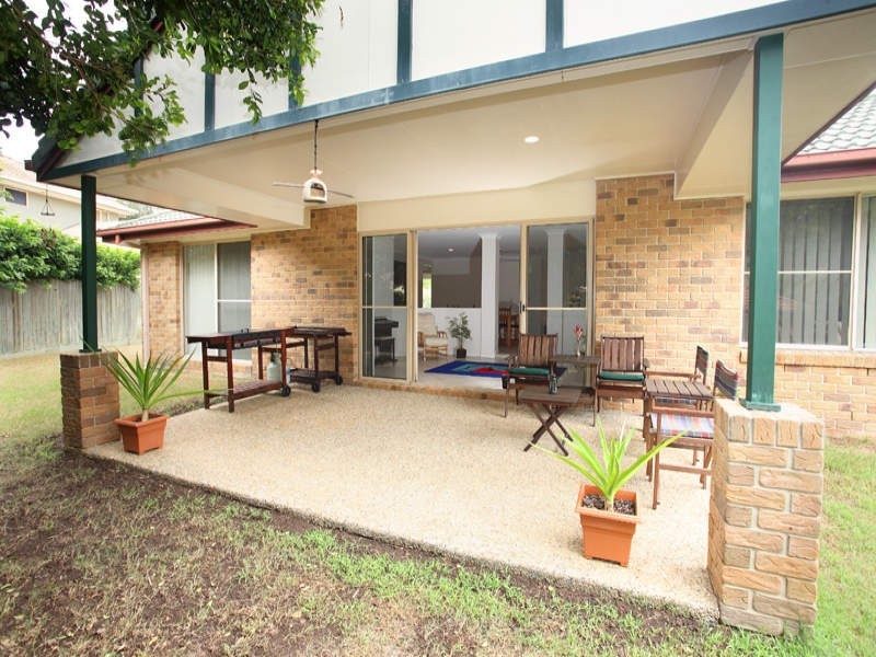 7 Fern Place, Kenmore QLD 4069
