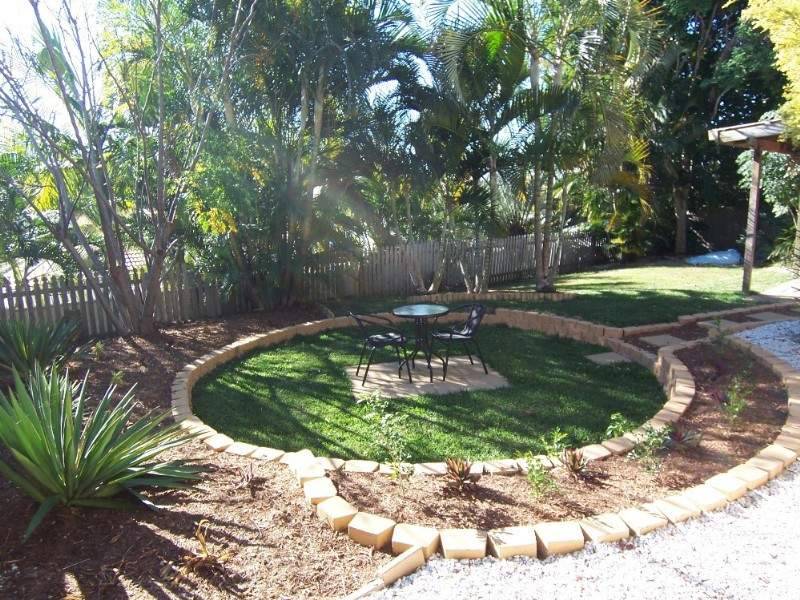 9 Langer Pl, Arundel QLD 4214