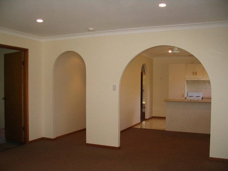 4 Magnolia Ave, Hollywell QLD 4216