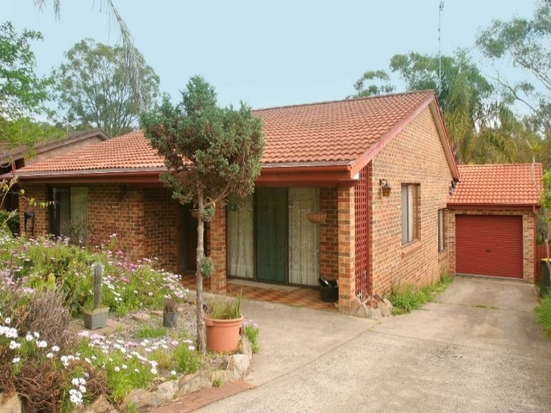 100 Country Club Drive, Catalina NSW 2536