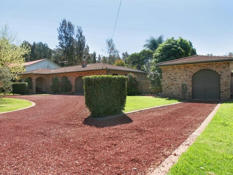 32 River Road, Mossy Point NSW 2537