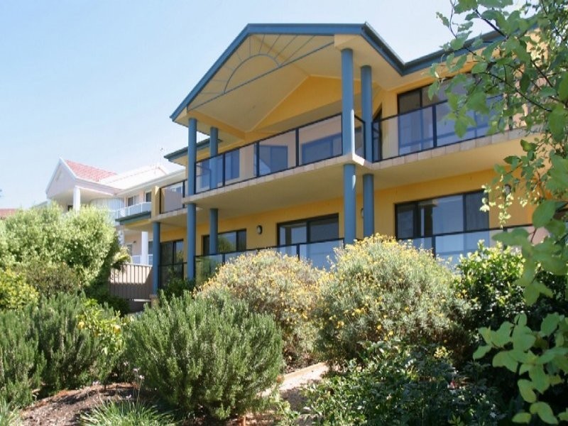 12 Moorong Cres, Malua Bay NSW 2536