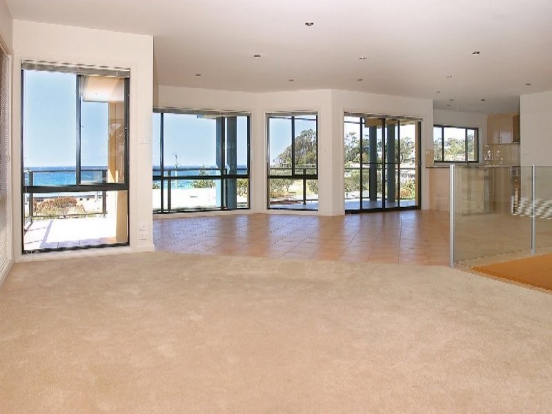 12 Moorong Cres, Malua Bay NSW 2536