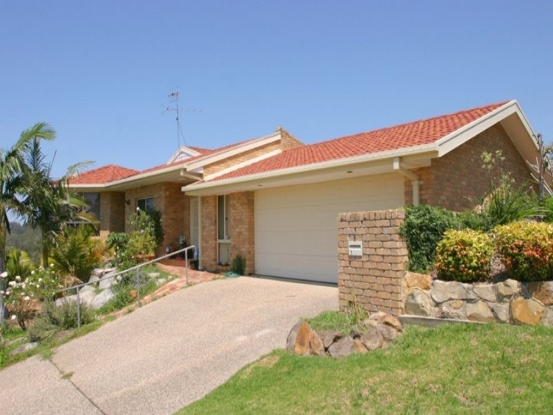 1 Bellbird Close, Surfside NSW 2536