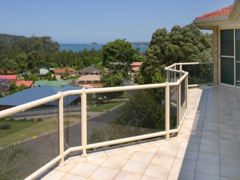 1 Bellbird Close, Surfside NSW 2536