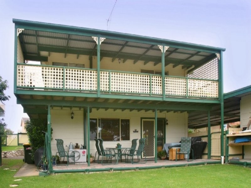 81 Tallawang Ave, Malua Bay NSW 2536