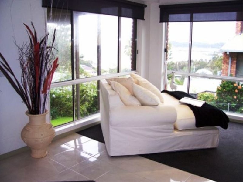 4 Nioka Ave, Malua Bay NSW 2536