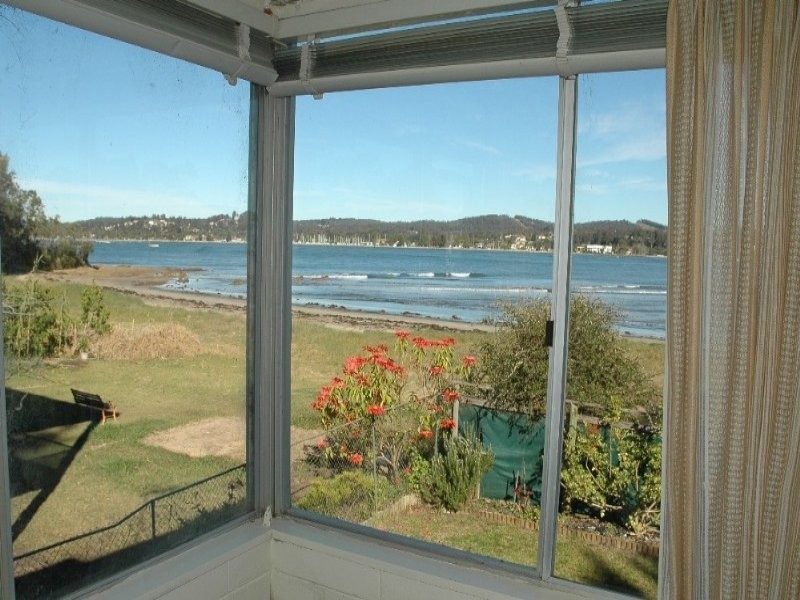 87 Timbara Crescent, Batemans Bay NSW 2536