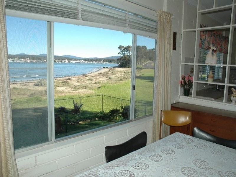 87 Timbara Crescent, Batemans Bay NSW 2536