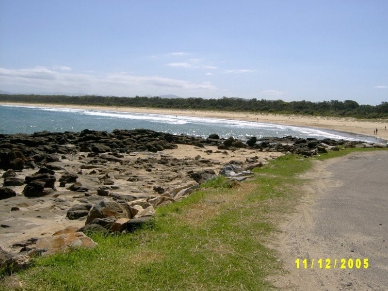 55 Heath St, Broulee NSW 2537