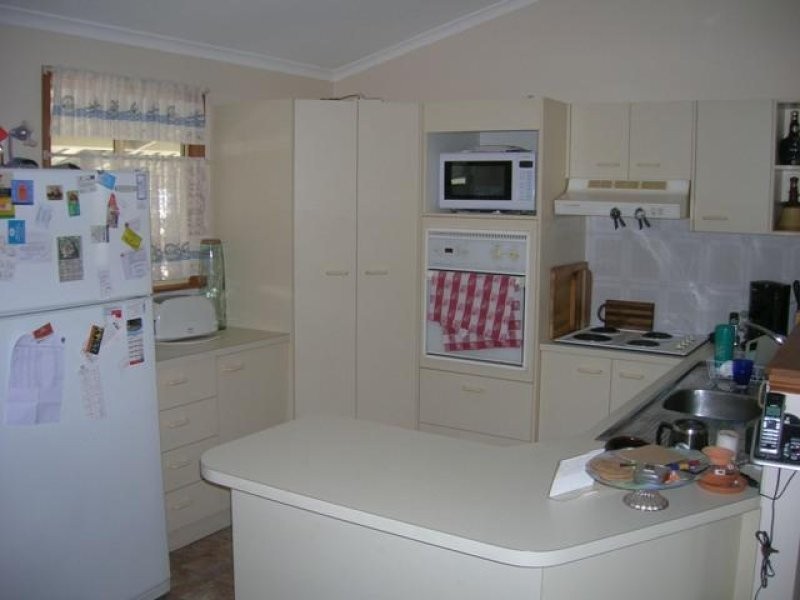 7 Rosella Crescent, Fitzgibbon QLD 4018