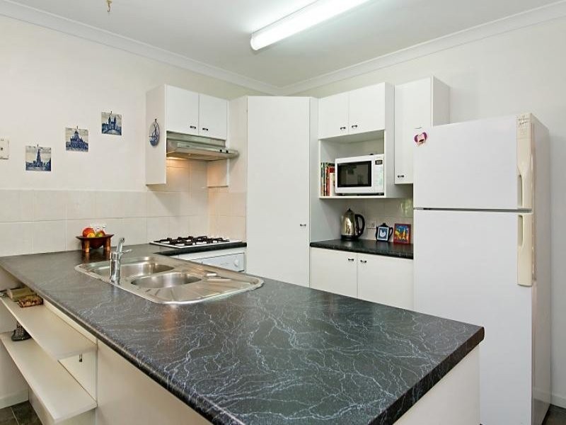 110 Cambridge Crescent, Fitzgibbon QLD 4018