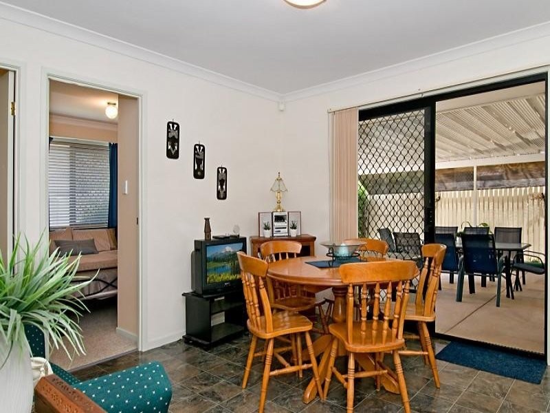 110 Cambridge Crescent, Fitzgibbon QLD 4018
