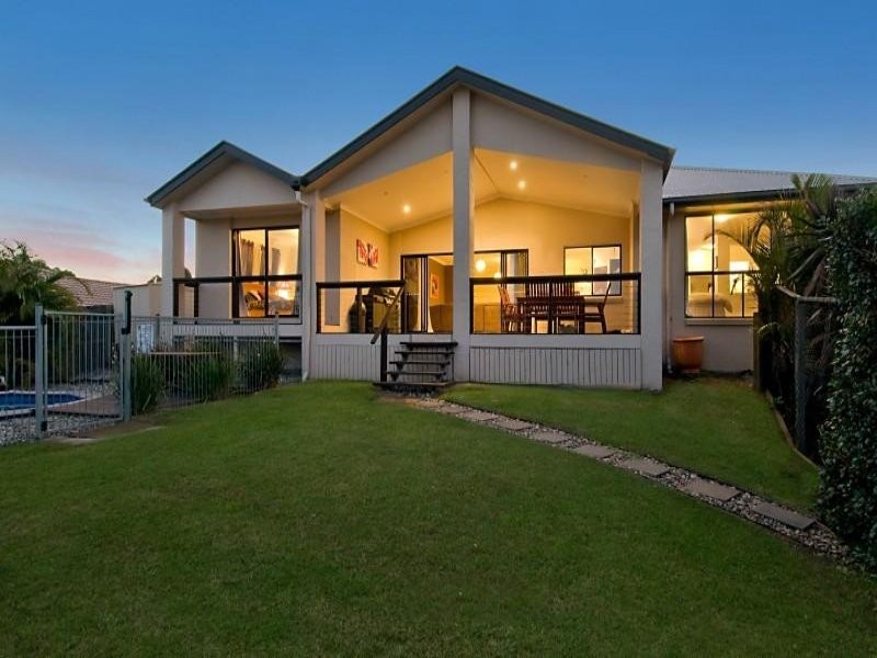 3 Valencia Court, Eatons Hill QLD 4037