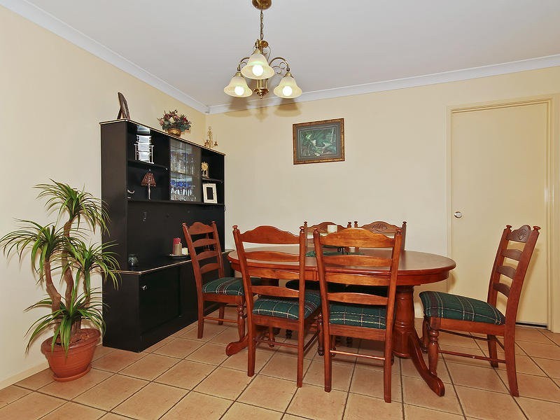 4 Deakin Close, Fitzgibbon QLD 4018