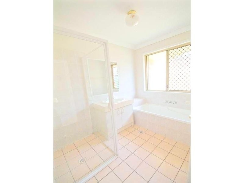 82 Silkyoak Circuit, Fitzgibbon QLD 4018