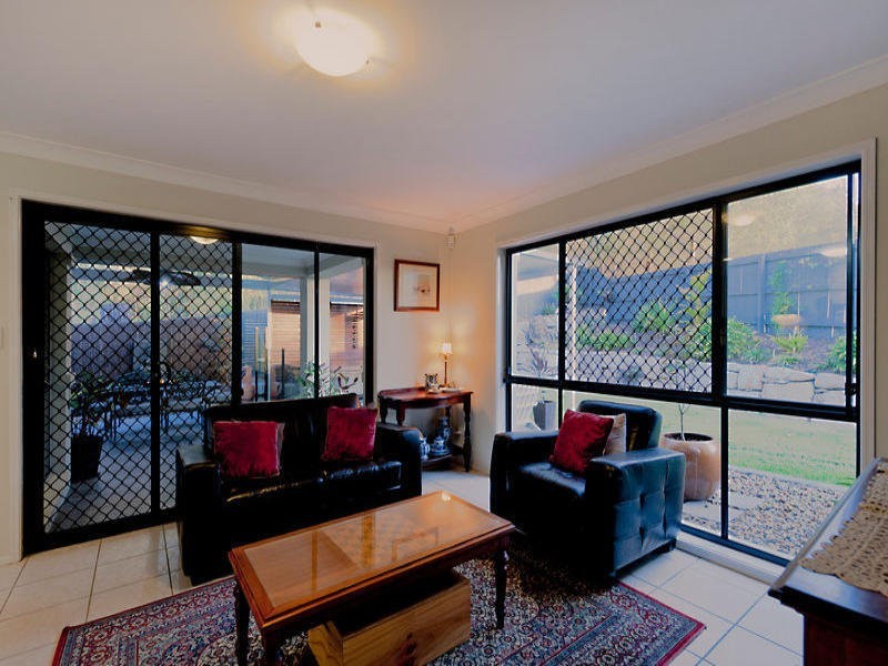 32 Cobblestone Street, Bridgeman Downs QLD 4035