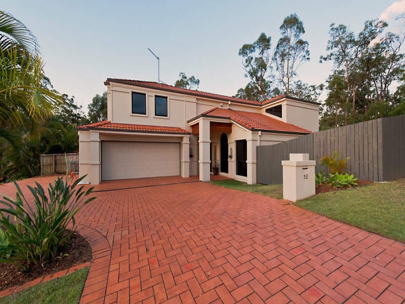 32 Cobblestone Street, Bridgeman Downs QLD 4035