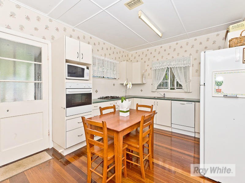 18 Kennedy Street, Brighton QLD 4017