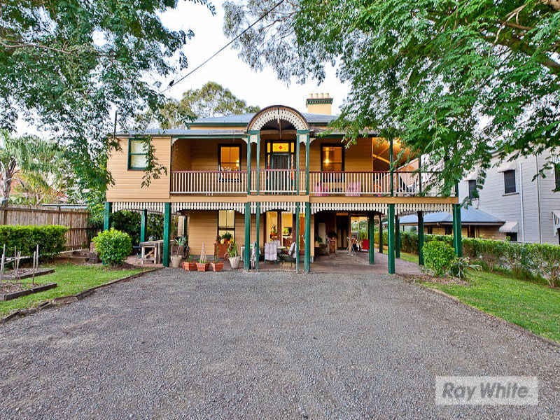 56 Yundah Street, Shorncliffe QLD 4017