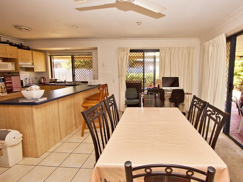 16 Groves Crescent, Boondall QLD 4034