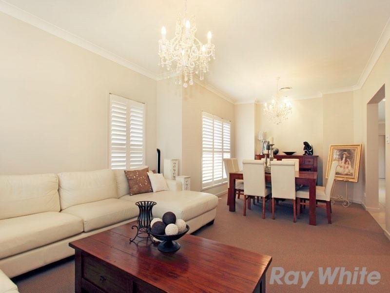 63 Petrie Crescent, Aspley QLD 4034