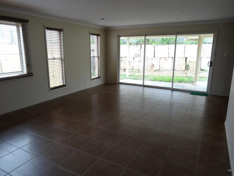 22 Caspian Parade, Warner QLD 4500