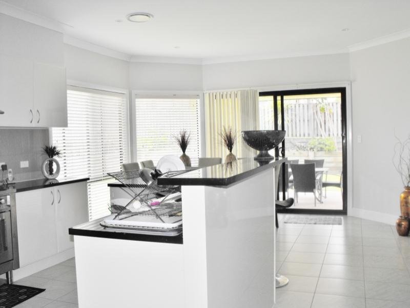 21 Hemlock Street, Warner QLD 4500