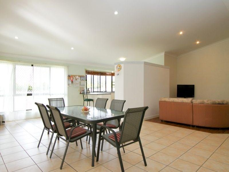 24 Paramount Drive, Warner QLD 4500