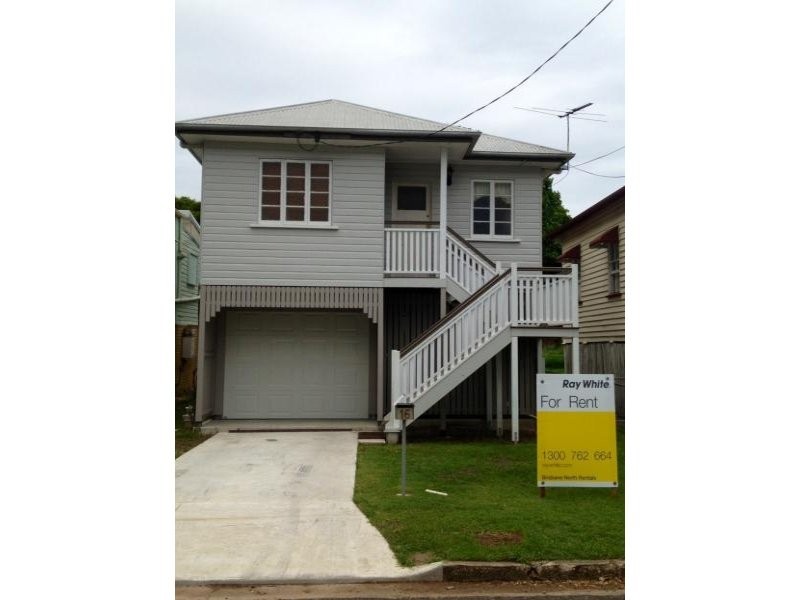 16 Murray Street, Sandgate QLD 4017