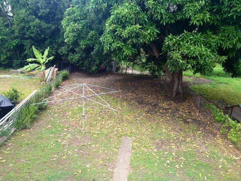 16 Murray Street, Sandgate QLD 4017