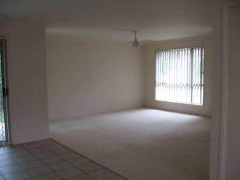 152 Silkyoak Circuit, Fitzgibbon QLD 4018