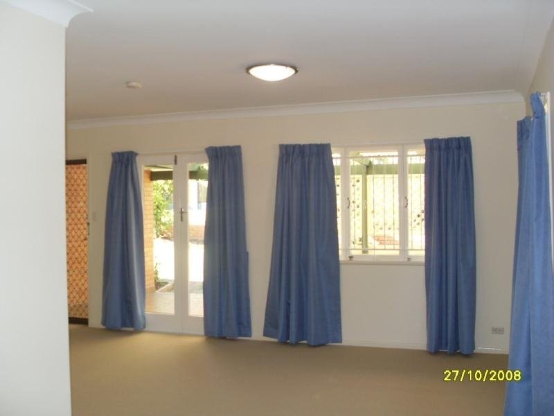 8 Ellerdale Street, Aspley QLD 4034