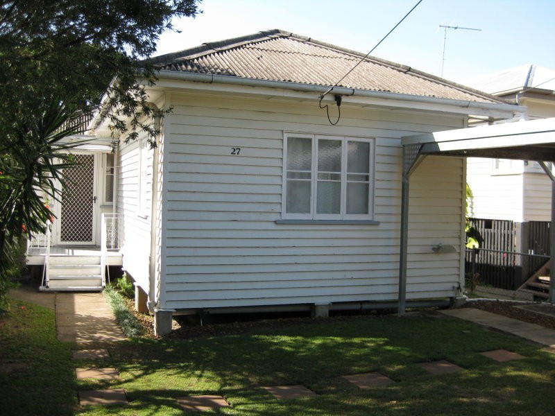 27 Halcomb Street, Zillmere QLD 4034