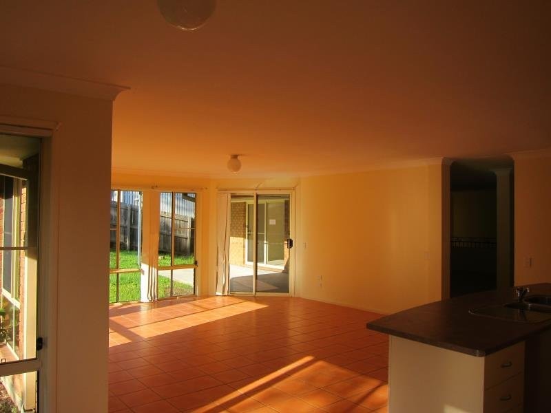 16 Hatia Grove, Ferny Grove QLD 4055