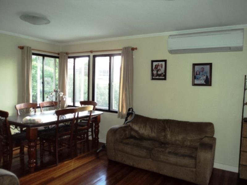 7 Tara Street, Stafford Heights QLD 4053