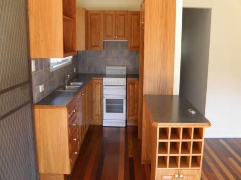 28 Carwell Avenue, Petrie QLD 4502