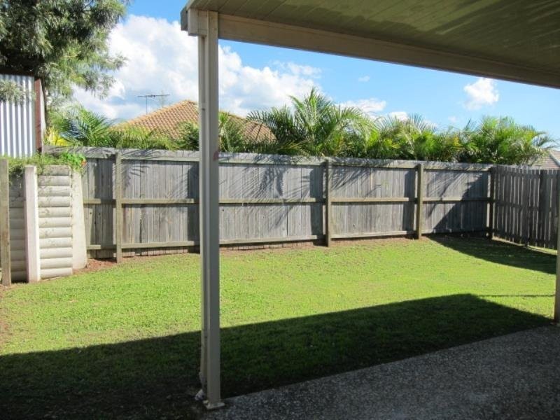 33 Griffen Place, Crestmead QLD 4132