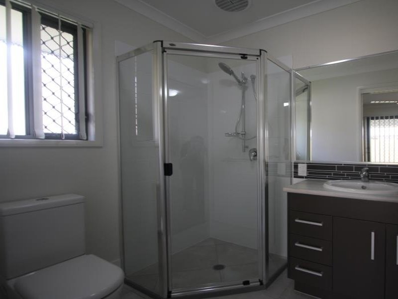 16 Glen Abby Avenue, Peregian Springs QLD 4573