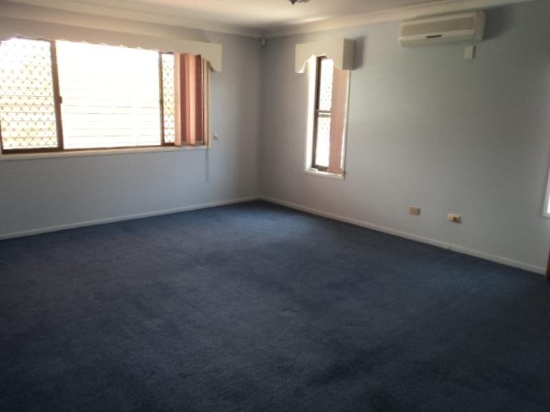 4 Hughes Street, Mcdowall QLD 4053