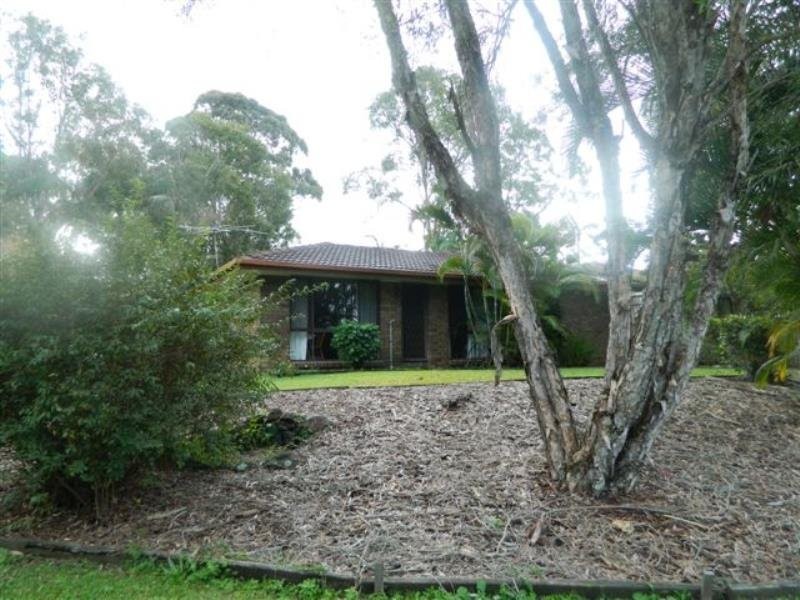 12 St Quentin Road, Petrie QLD 4502