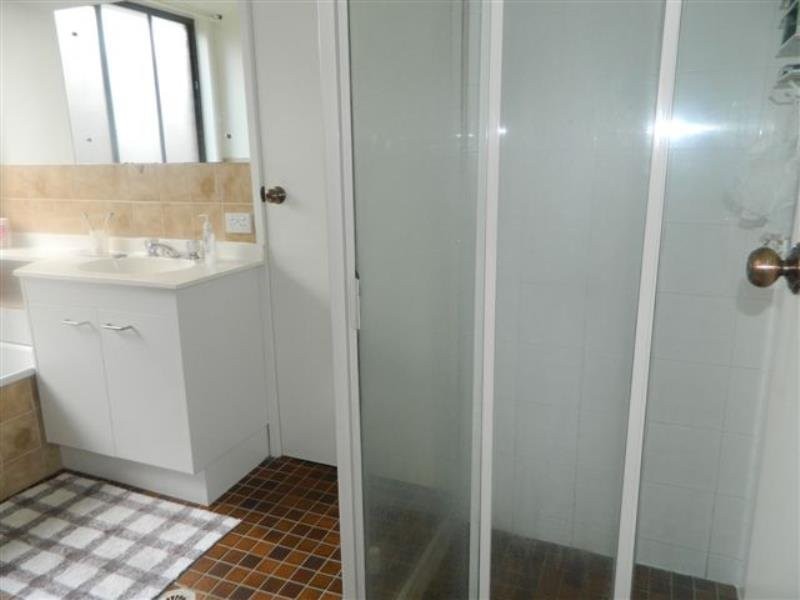 12 St Quentin Road, Petrie QLD 4502