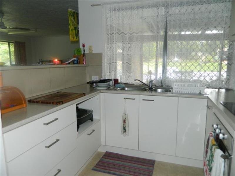 12 St Quentin Road, Petrie QLD 4502