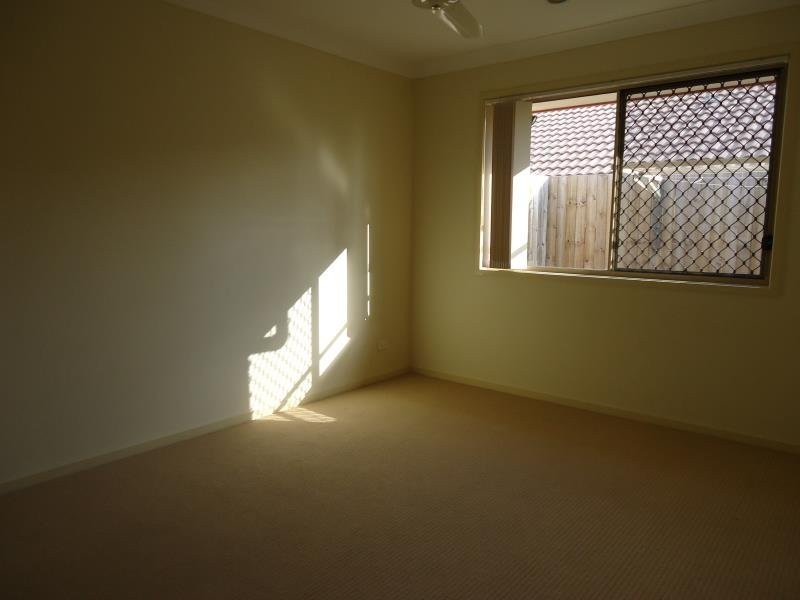 8 Vanessa Close, Richlands QLD 4077