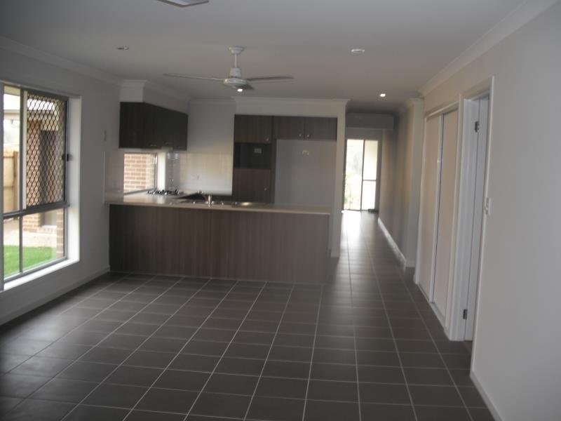 11 Windamere Street, Warner QLD 4500